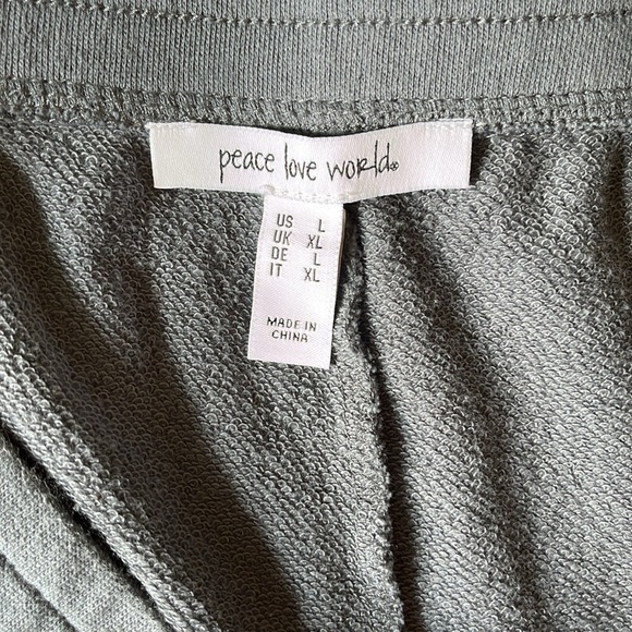 Men's Gray Pants - Picture 3 of 6